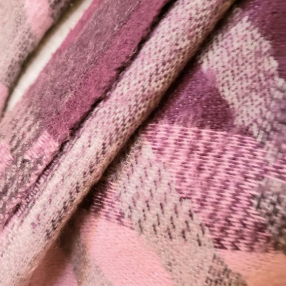 Cejon Made in Italy Women"s Scarf ~100% Acrylic - Picture 3 of 4